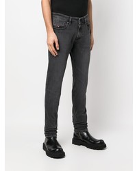 dunkelgraue enge Jeans von Diesel