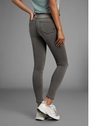 dunkelgraue enge Jeans von Arizona