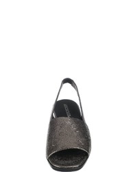 dunkelgraue flache Sandalen aus Segeltuch von Aerosoles