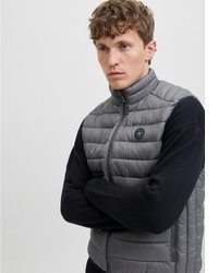 dunkelgraue gesteppte ärmellose Jacke von Jack & Jones