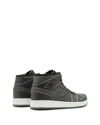 dunkelgraue hohe Sneakers aus Leder von Jordan