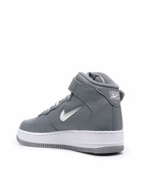 dunkelgraue hohe Sneakers aus Leder von Nike