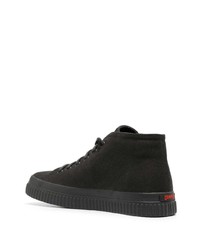 dunkelgraue hohe Sneakers von Camper