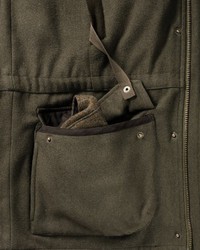 dunkelgraue Jacke mit einer Kentkragen und Knöpfen von Parforce Traditional Hunting