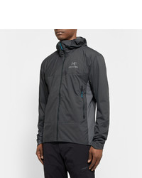 dunkelgraue Jacke von Arc'teryx