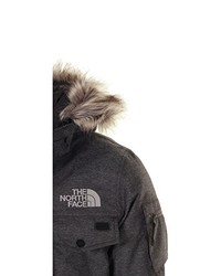 dunkelgraue Jacke von The North Face