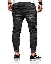 dunkelgraue Jeans mit Destroyed-Effekten von behype