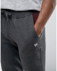 dunkelgraue Jogginghose von New Era