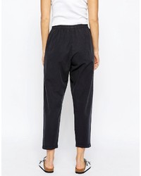 dunkelgraue Karottenhose von Asos