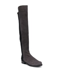 dunkelgraue kniehohe Stiefel aus Wildleder von Stuart Weitzman