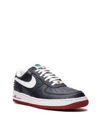 dunkelgraue Leder niedrige Sneakers von Nike