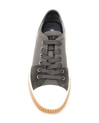 dunkelgraue Leder niedrige Sneakers von Prada