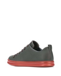 dunkelgraue Leder niedrige Sneakers von Camper