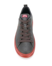 dunkelgraue Leder niedrige Sneakers von Camper