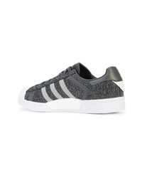 dunkelgraue Leder niedrige Sneakers von adidas