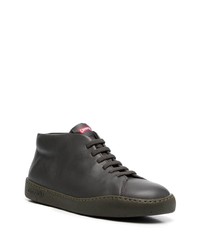 dunkelgraue Leder niedrige Sneakers von Camper