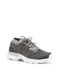 dunkelgraue Leder niedrige Sneakers von And Wander