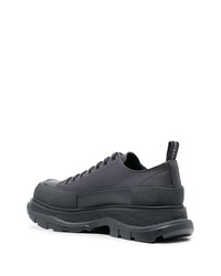 dunkelgraue Leder niedrige Sneakers von Alexander McQueen