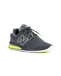 dunkelgraue niedrige Sneakers von New Balance