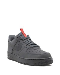 dunkelgraue niedrige Sneakers von Nike