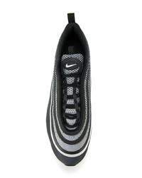 dunkelgraue niedrige Sneakers von Nike