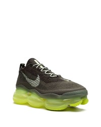 dunkelgraue niedrige Sneakers von Nike