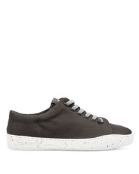 dunkelgraue niedrige Sneakers von Camper