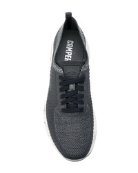 dunkelgraue niedrige Sneakers von Camper