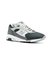 dunkelgraue niedrige Sneakers von New Balance