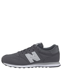 dunkelgraue niedrige Sneakers von New Balance