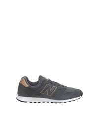 dunkelgraue niedrige Sneakers von New Balance