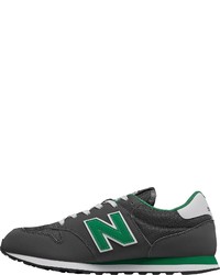 dunkelgraue niedrige Sneakers von New Balance