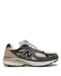 dunkelgraue niedrige Sneakers von New Balance