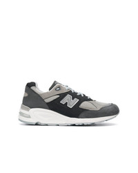 dunkelgraue niedrige Sneakers von New Balance