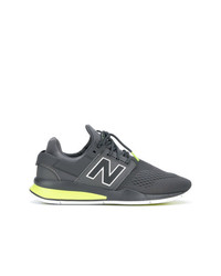 dunkelgraue niedrige Sneakers von New Balance