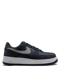 dunkelgraue niedrige Sneakers von Nike