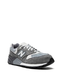 dunkelgraue niedrige Sneakers von New Balance