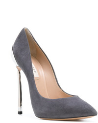 dunkelgraue Pumps von Casadei