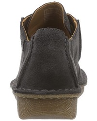 dunkelgraue Schuhe von Clarks