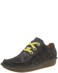 dunkelgraue Schuhe von Clarks