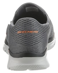 dunkelgraue Slip-On Sneakers aus Segeltuch von Skechers