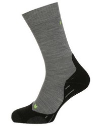 dunkelgraue Socken von Falke