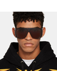 dunkelgraue Sonnenbrille von Gucci