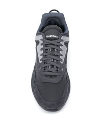 dunkelgraue Sportschuhe von Diesel