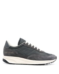 dunkelgraue Sportschuhe von Common Projects