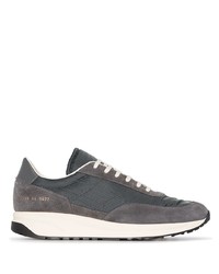 dunkelgraue Sportschuhe von Common Projects