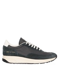 dunkelgraue Sportschuhe von Common Projects