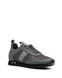 dunkelgraue Sportschuhe von Ea7 Emporio Armani