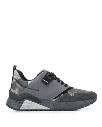 dunkelgraue Sportschuhe von Diesel