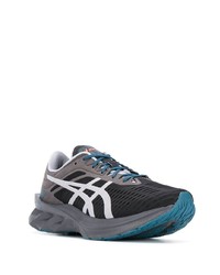 dunkelgraue Sportschuhe von Asics